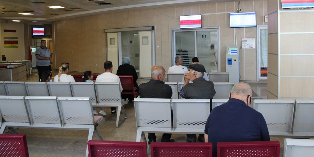 hastane-acil-servisinde-yesil-alan-duzenlemesiii.jpg