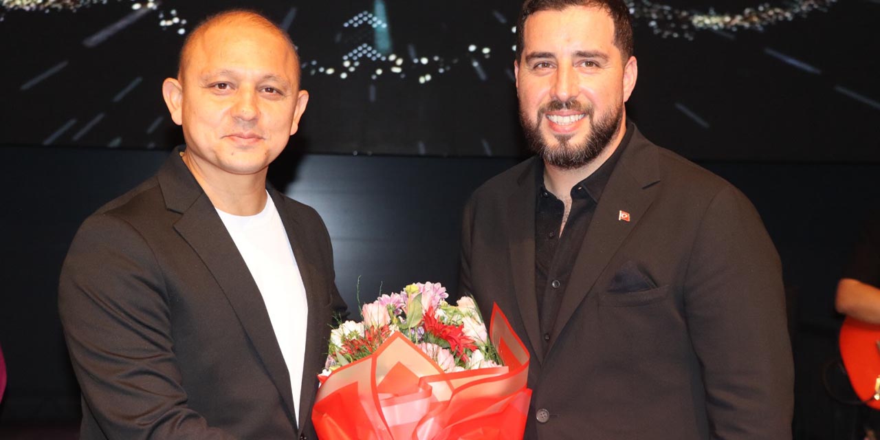 kirikkalede-rengarenk-konserle-bayram-coskusu-3.jpg