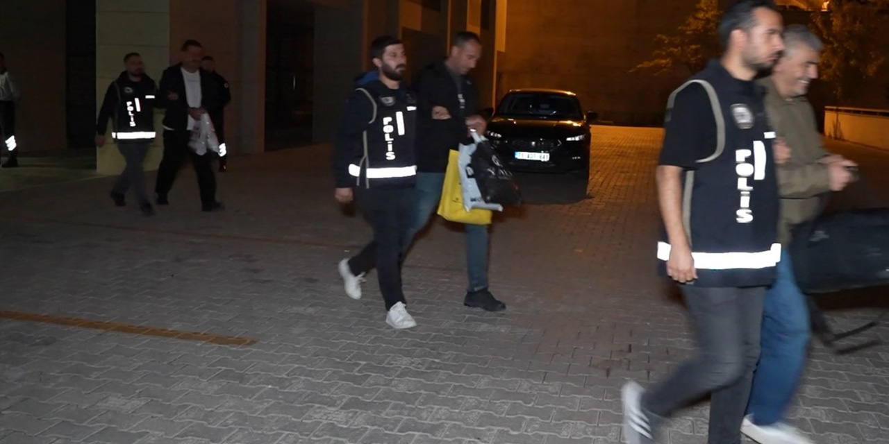 yahsihan-belediye-baskani-ahmet-sungur-tutuklandi2.jpg