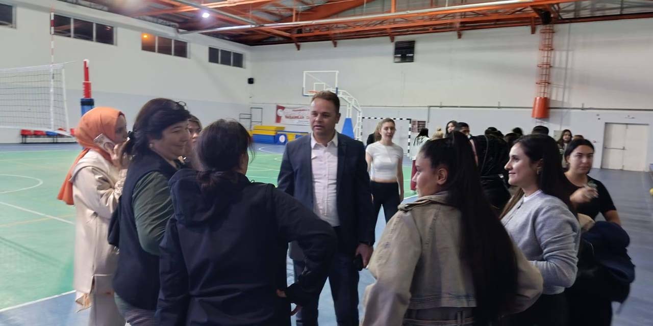 yurtlar-arasi-voleybol-turnuvasi-kirikkalede-basladi5.jpg
