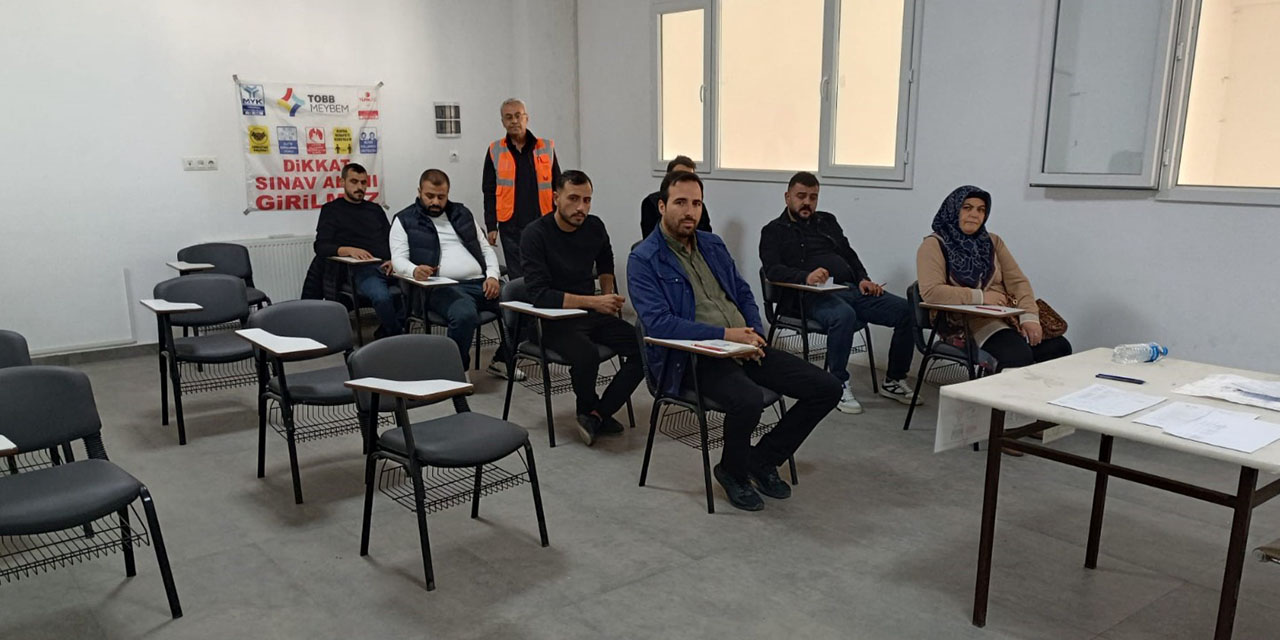 ticaret-ve-sanayi-odasindan-oto-alim-satim-sinavi8521.jpg