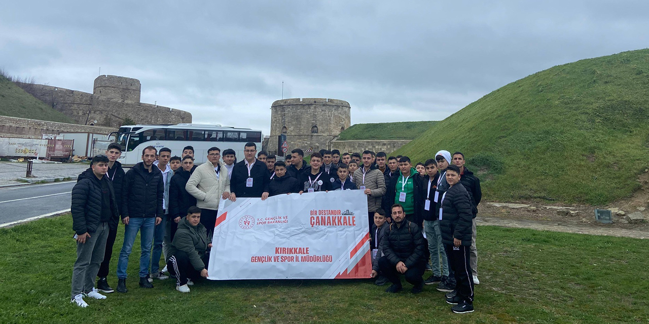 kirikkaleli-gencler-bir-destandir-canakkale-programinda3.jpg