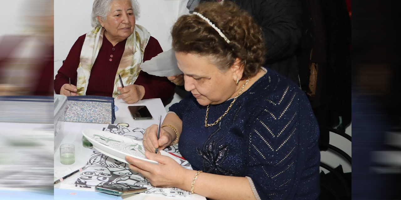 mahalle-konaklarinda-cini-boyama-kursu-ilgi-goruyor-1.jpg