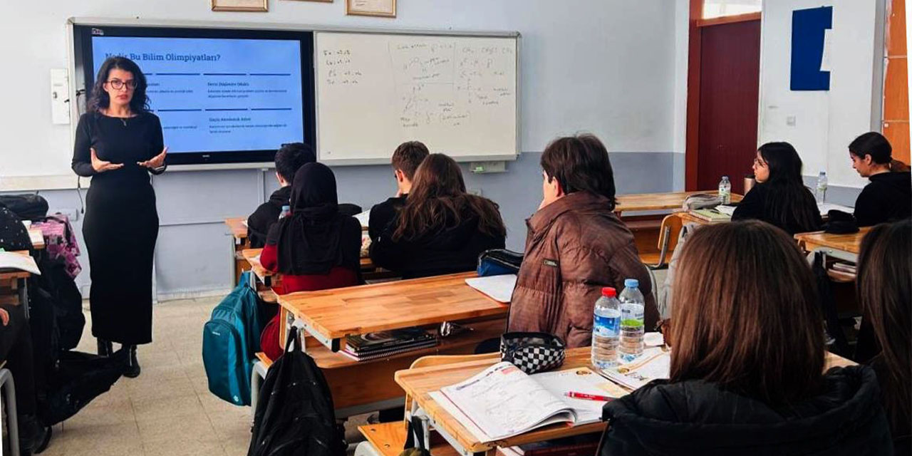 lise-ogrencileri-bilim-olimpiyatlari-icin-bilgilendirildi2.jpg