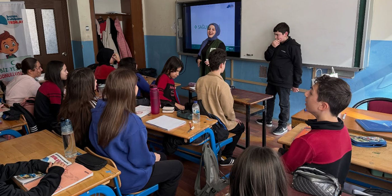 yesilay-ogrencilere-saglikli-bilinc-olusturdu-2.jpg