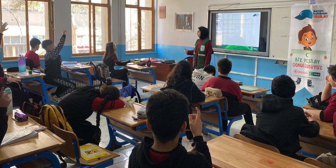 yesilay-ogrencilere-saglikli-bilinc-olusturdu-3.jpg