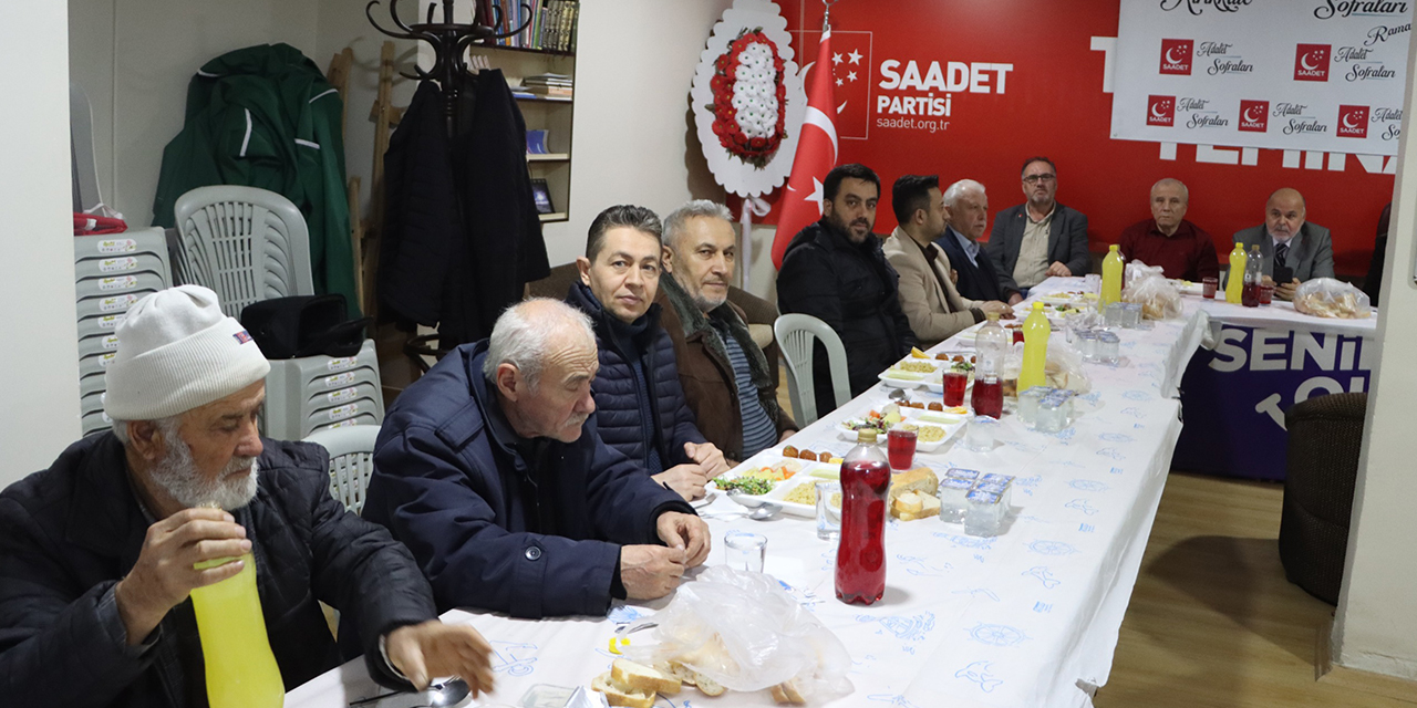 saadet-partisinden-iftarda-adalet-sofrasi3.jpg