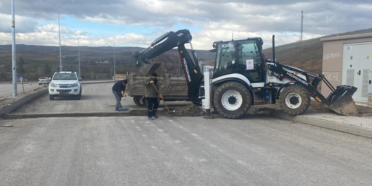 yahsihanda-yol-bakim-ve-onarim-calismalari-suruyor3.jpg