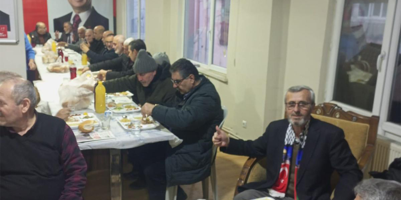saadet-partisi-adalet-sofrasinda-emekli-ve-muhtarlari-bulusturdu-1.jpg