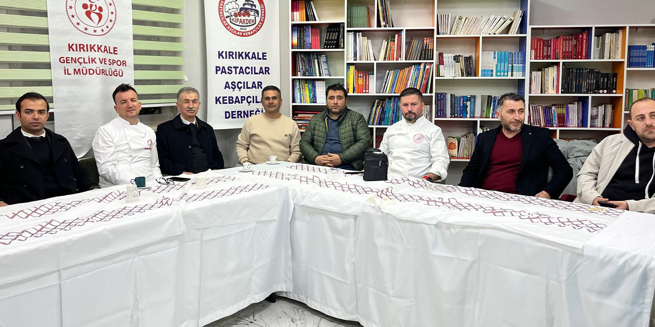 ascilar-ve-kebapcilar-dernegi-cocuklari-ve-aileleri-iftarda-bulusturdu2.jpg