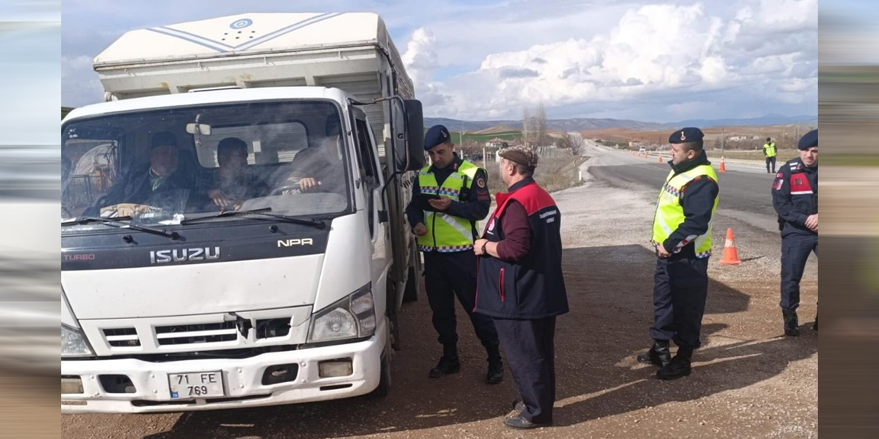 bahsilida-kurban-bayrami-oncesi-siki-yol-denetimi2.jpg