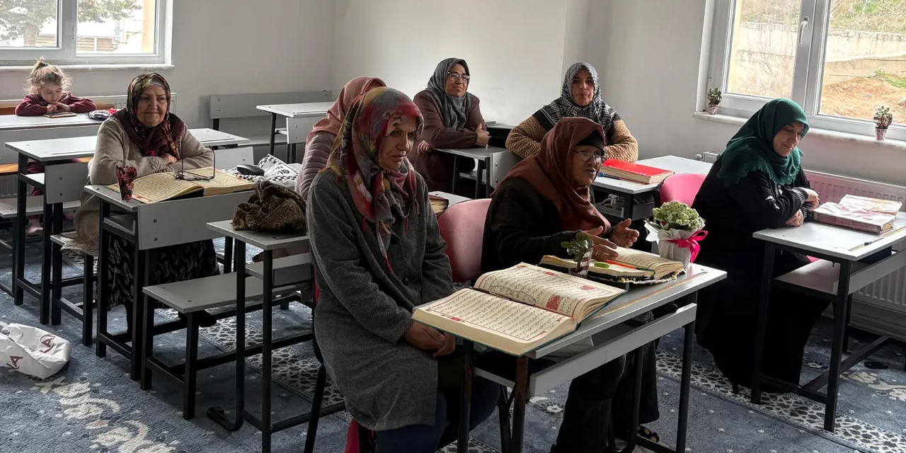 bahsilida-nine-ve-babaanneler-kuran-i-kerim-ogrendi-2.jpg