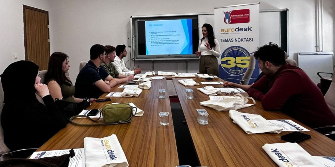 gencler-icin-eurodesk-temas-noktasi-onem-tasiyor-2.jpg