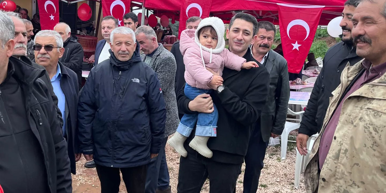ceritobasinda-davullu-zurnali-bahar-senligi-coskusu3.jpg