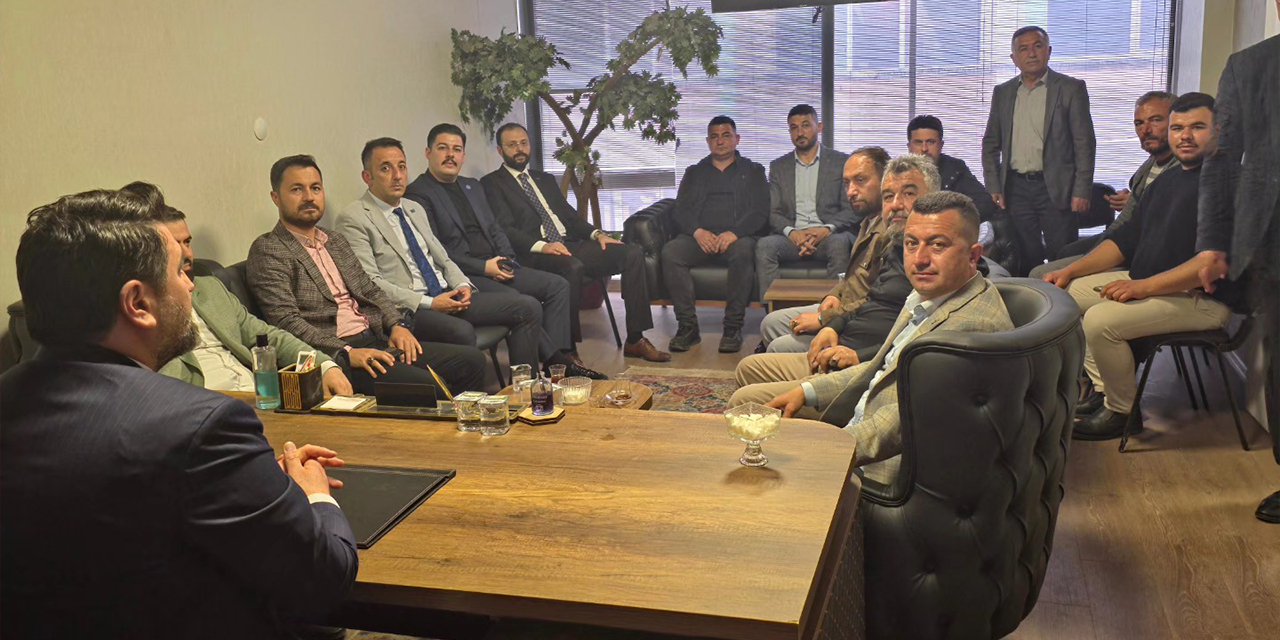 anahtar-partide-merkez-ilce-ersin-tahana-emanet2.jpg
