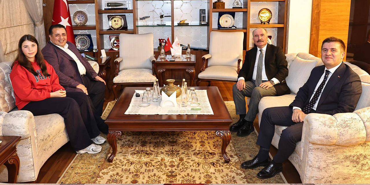 vali-sariibrahimden-corum-valiligine-ziyaret2.jpg