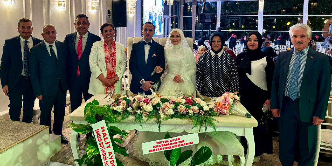 ramazan-canin-mutlu-gunu-siyaset-dunyasi-bu-dugunde-bulustu2.jpg