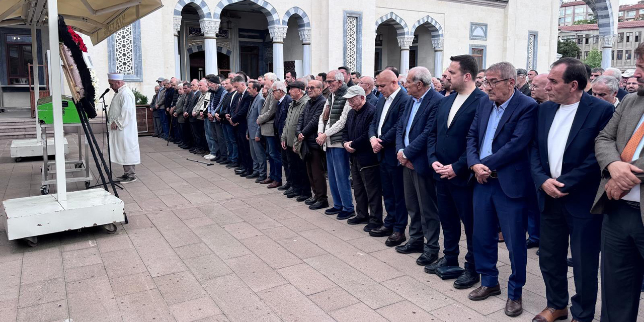 avukat-altuntas-icin-nur-camiinde-son-gorev-1.jpg