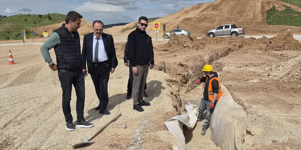 ipi-deresi-koyunun-yollari-yenileniyor-2.jpg