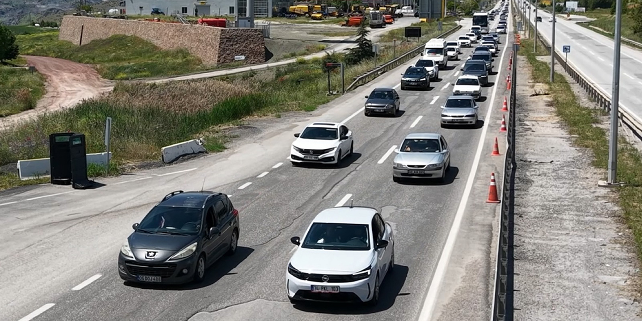 15-milyon-arac-kirikkaleden-gecti-2.jpg