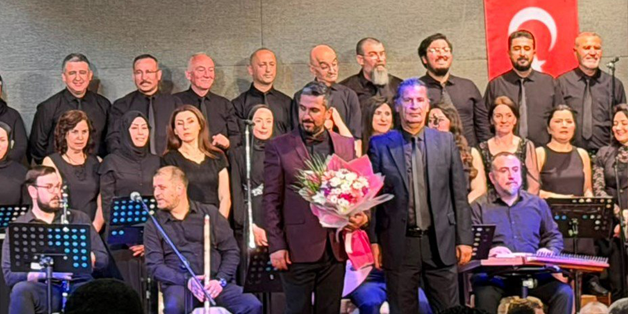 turk-sanat-muzigi-ile-cosku-dolu-bir-gece-yasandi3.jpg