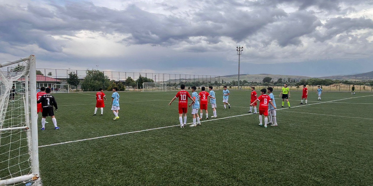 bahsilida-gelecegin-futbolculari-yetisiyor2.jpg