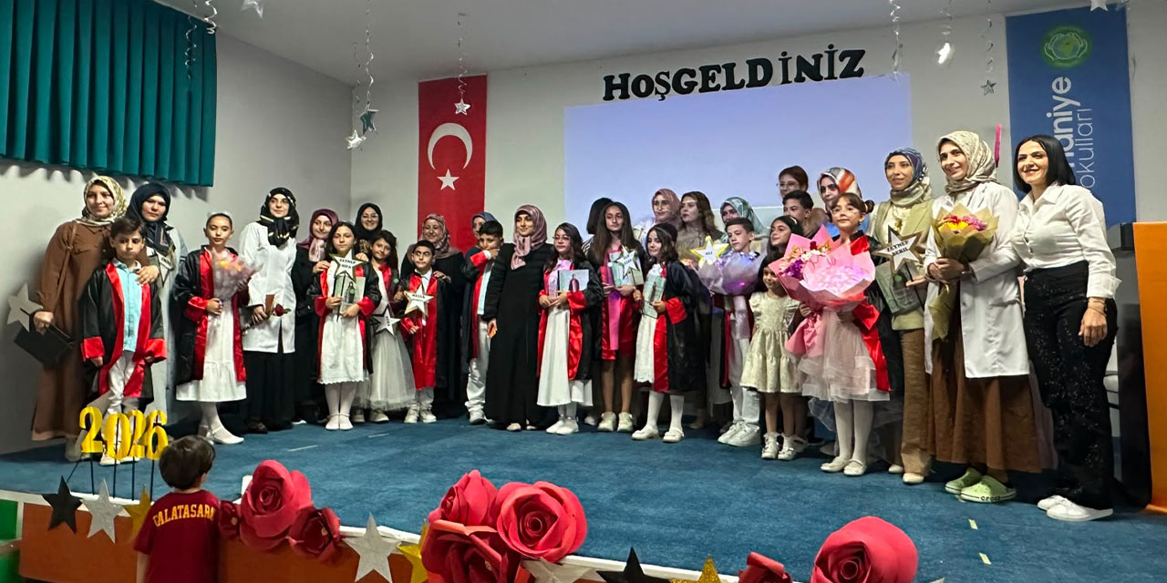 zel-suleymaniye-kolejinde-mezuniyet-sevinci-3.jpg