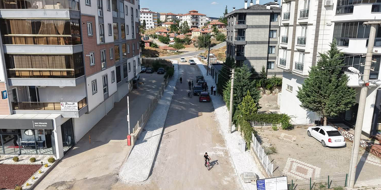 baskan-onal-yeni-projeleri-yerinde-acikladi-1.jpg