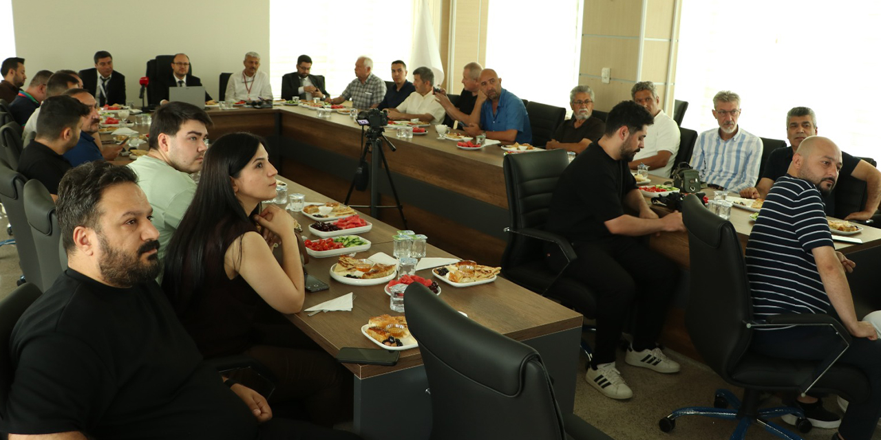 kirikkale-yuksek-ihtisas-hastanesi-bashekimi-uzman-dr-hakan-varol-3.jpg