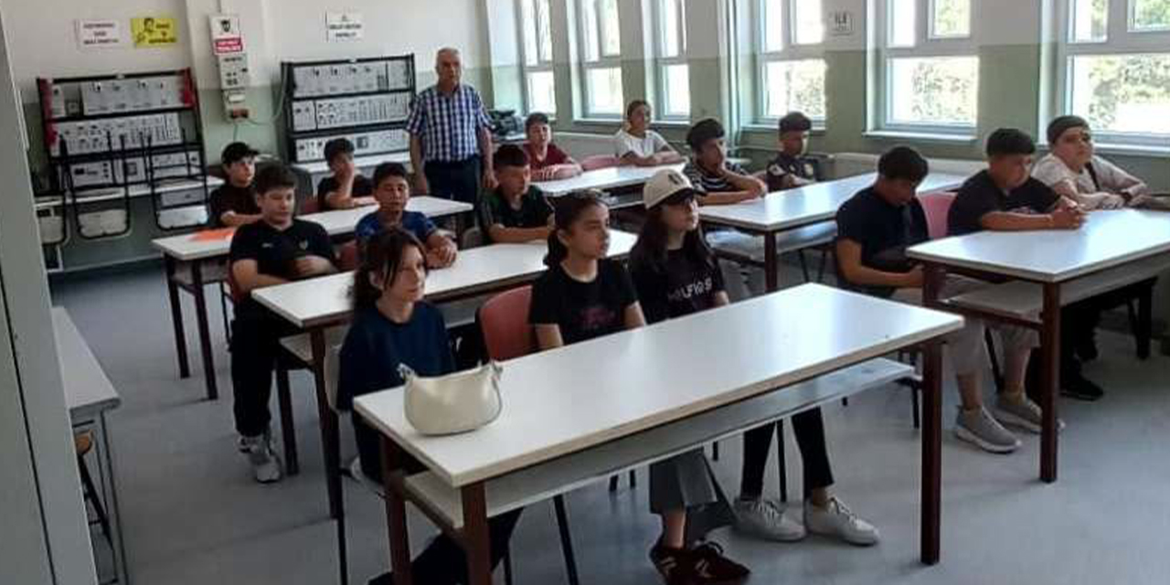 gazi-mesleki-ve-teknik-anadolu-lisesi2.jpg