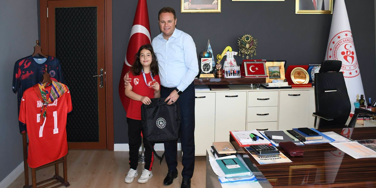 buyuk-sevincle-karsilandi-2.jpg