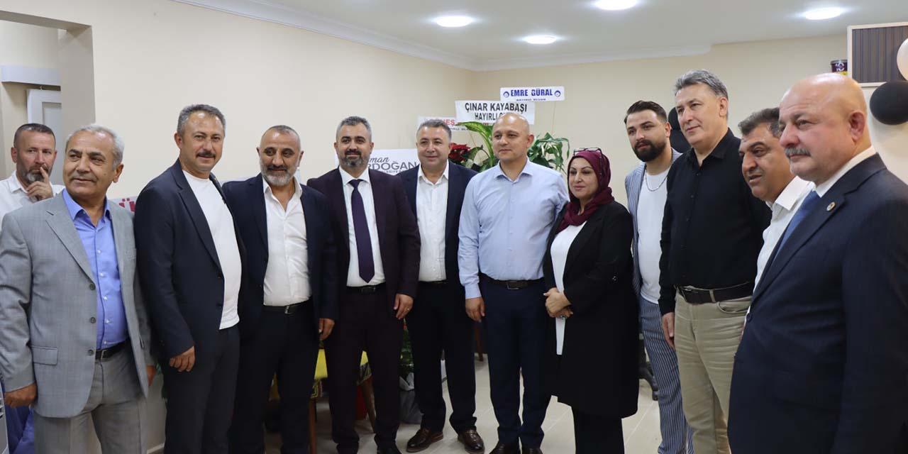 kuafor-alper-kadin-kuaforu-hizmete-girdi-4.jpg