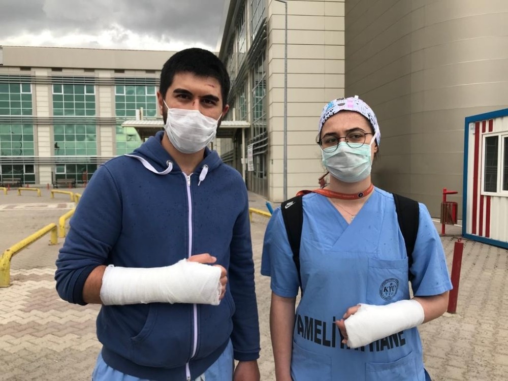 5ec8ce6639448-Kırıkkale’de iki doktor tekme-tokat darp edildi.jpg