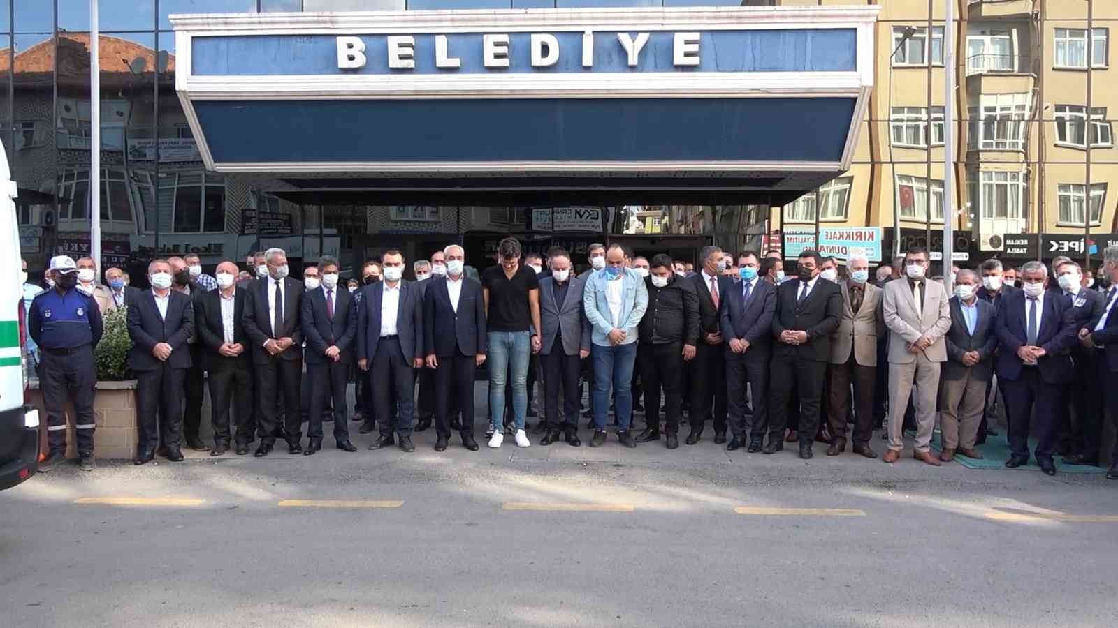 6165861bb091c-51 yaşındaki belediye memuru, korona virüse yenik düştü.jpg