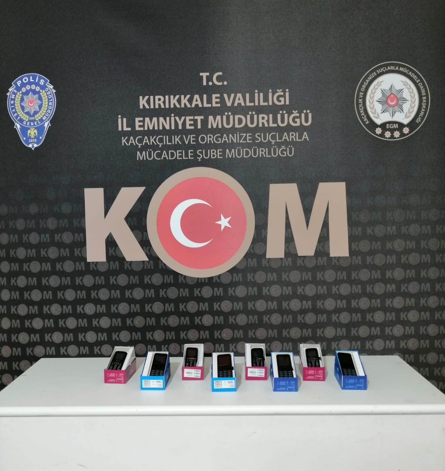 6194f402108df-Kırıkkale’de 8 adet kaçak cep telefonu ele geçirildi.jpg