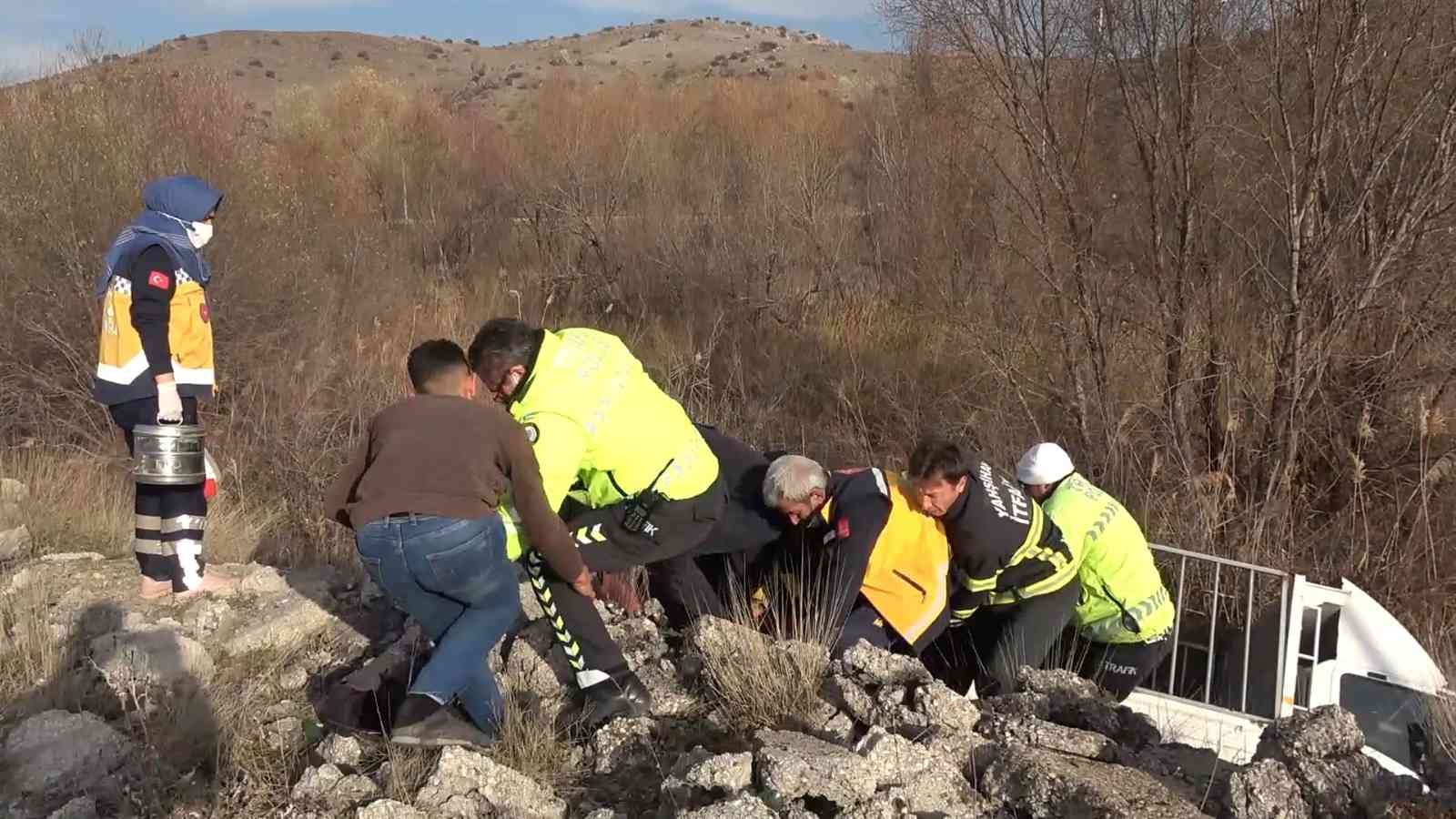 61ab41dababa2-Küçük çoban bir an olsun polisin ayağını bırakmadı: İnsan zinciri ile kurtarılan hayat.jpg