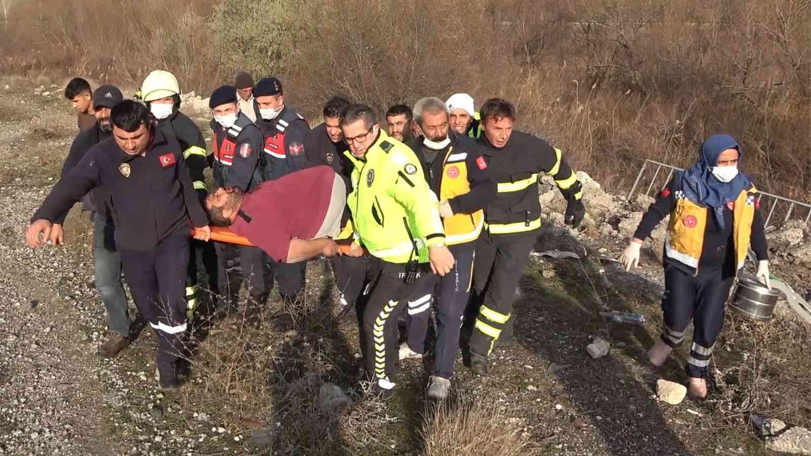 61ab41db1f75c-Küçük çoban bir an olsun polisin ayağını bırakmadı: İnsan zinciri ile kurtarılan hayat.jpg