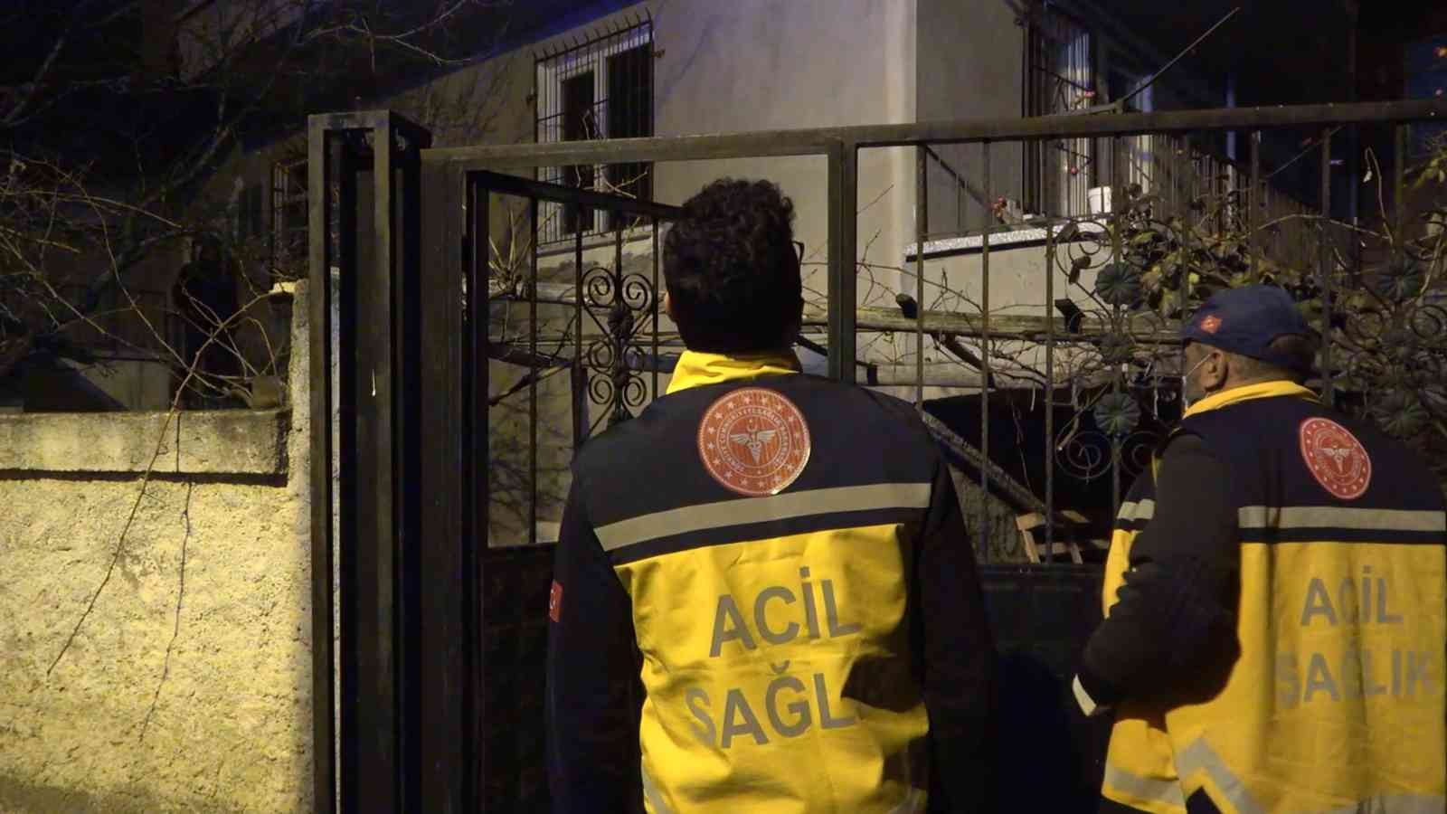 61b60ffe55eb8-Kırıkkale’de yanan ev mahalleliyi sokağa döktü.jpg