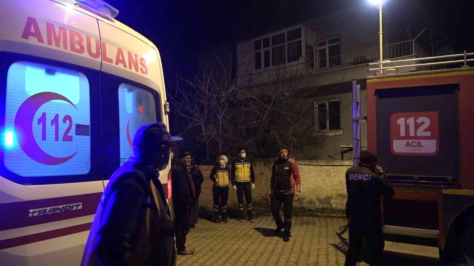 61b60ffe92708-Kırıkkale’de yanan ev mahalleliyi sokağa döktü.jpg