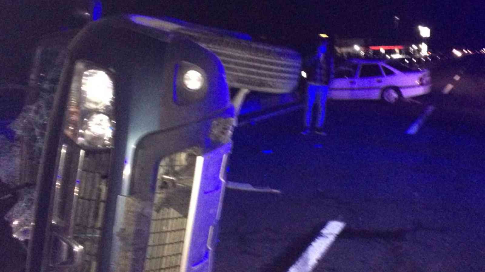 61b6f82b09d1d-Kırıkkale’de iki otomobil çarpıştı: 5 yaralı.jpg