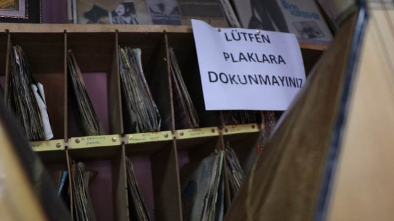 622750eeee49f.plaklara-adanan-bir-omur6.jpg