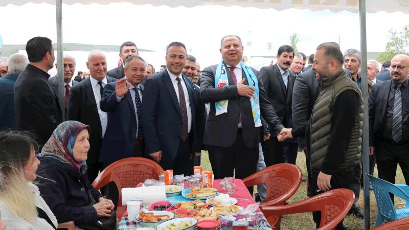 6458f5ff634ed.zturk-butun-turklerin-partisi-mhp-4.png