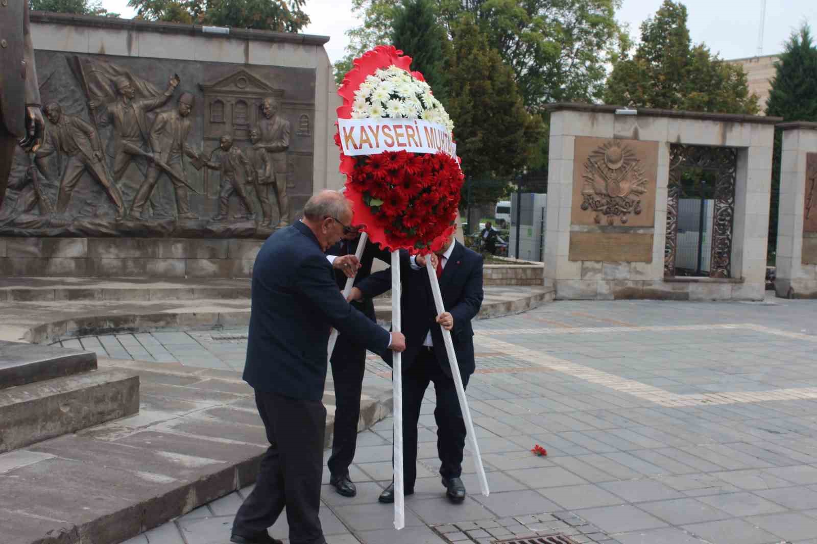 6530f24d9090f-barbaros-mahalle-muhtari-karakaya-muhtarlarimiz-demokrasinin-temel-taslaridir1.jpg