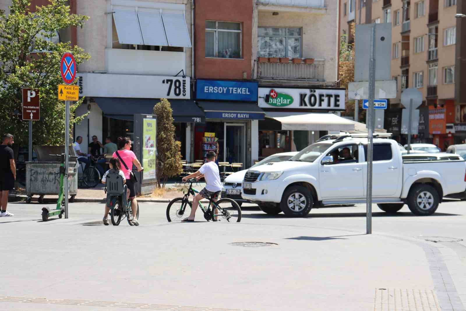 653226a9030c5-ozel-surucu-kursu-egitmenlerinden-motorsuz-arac-suruculerine-kritik-uyarilari1.jpg