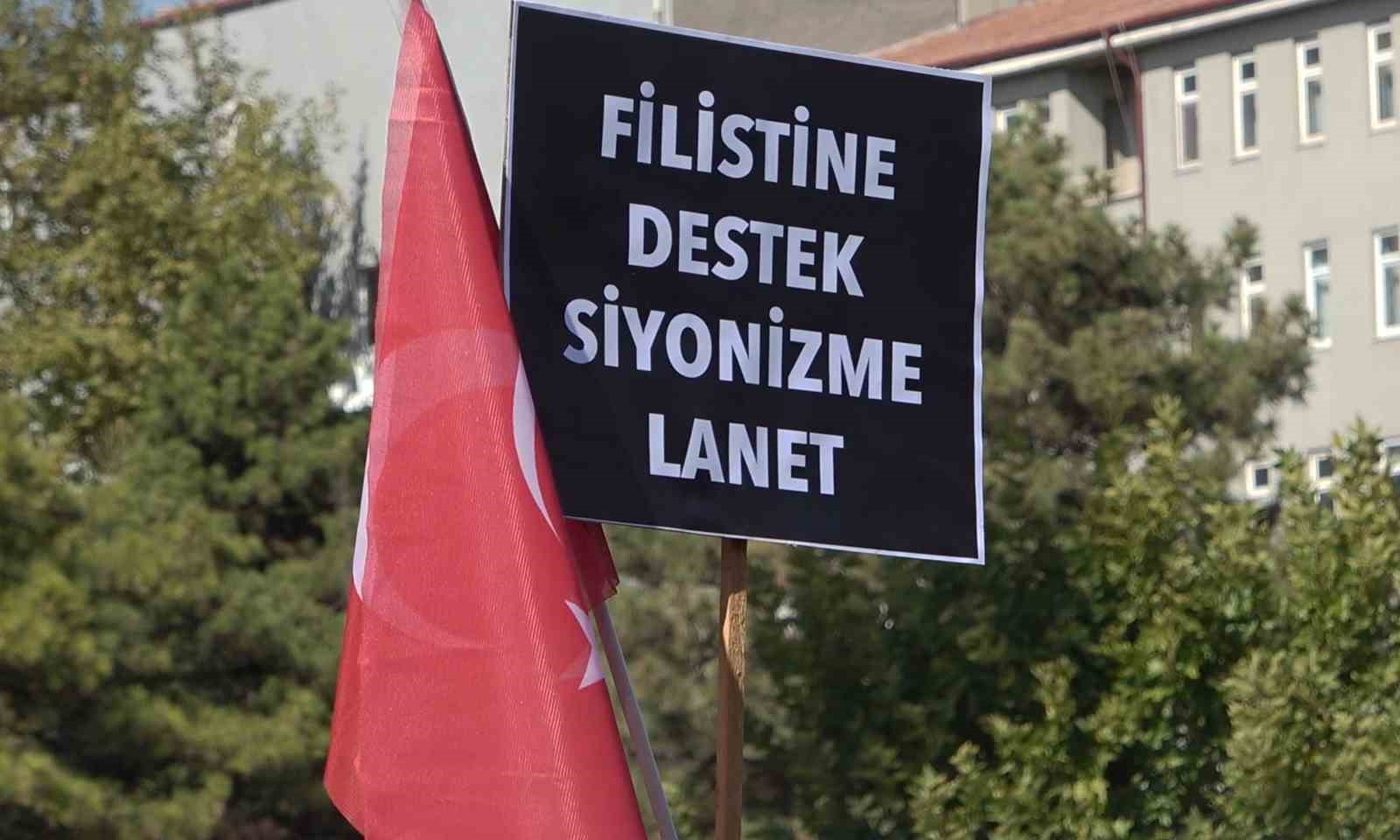 653268ebd77a1-kirikkalede-filistinliler-icin-giyabi-cenaze-namazi-kilindi1.jpg