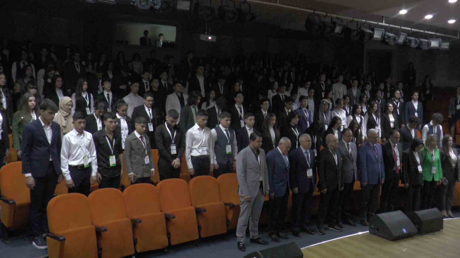 65338795cf834-tekden-fen-ve-anadolu-lisesinde-munex23-konferansi1.jpg