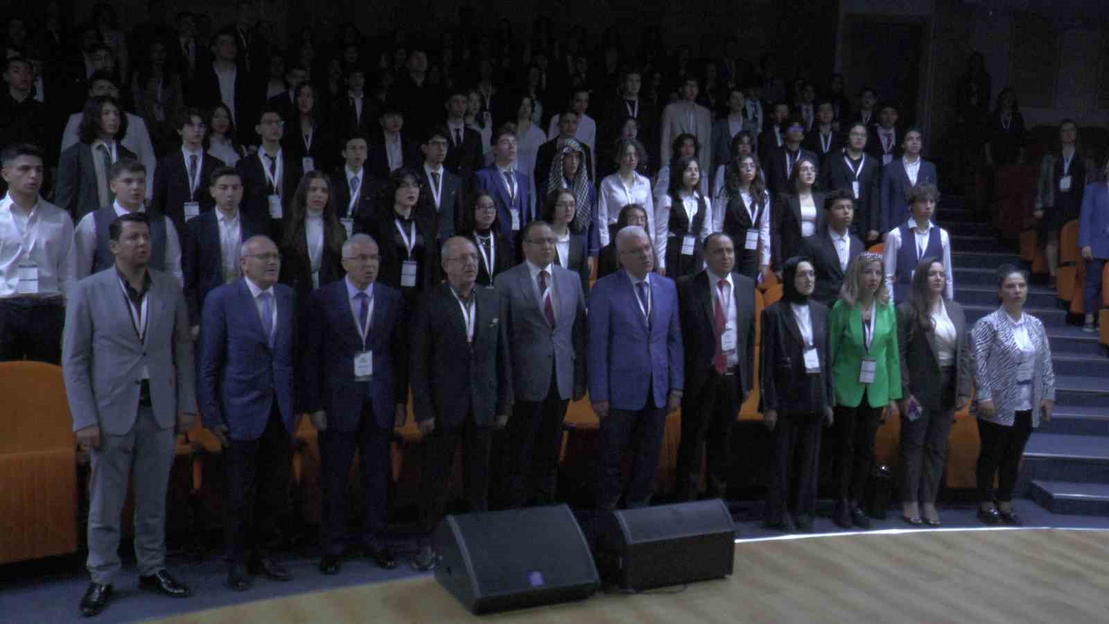 65338796dd08d-tekden-fen-ve-anadolu-lisesinde-munex23-konferansi1.jpg