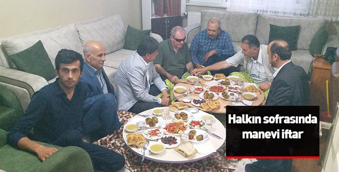 Halkın-sofrasında-manevi-iftar.jpg