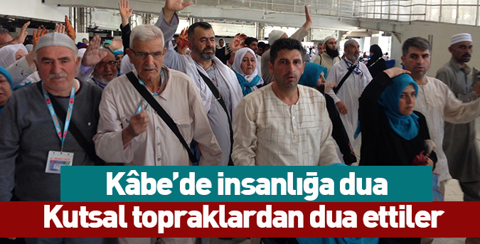 Kâbe’de-insanlığa-dua.jpg