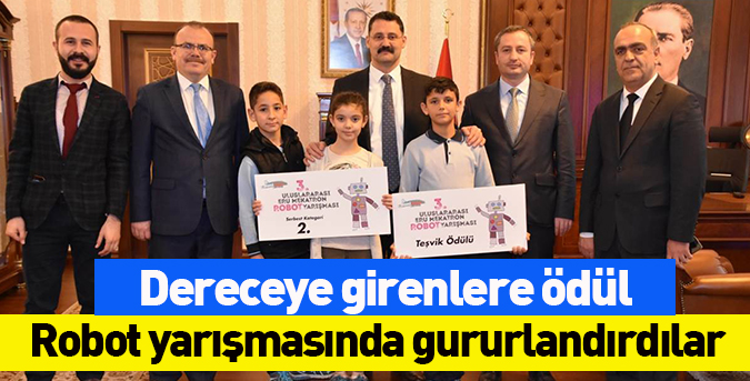 Robot-yarışmasında-gururlandırdılar.jpg